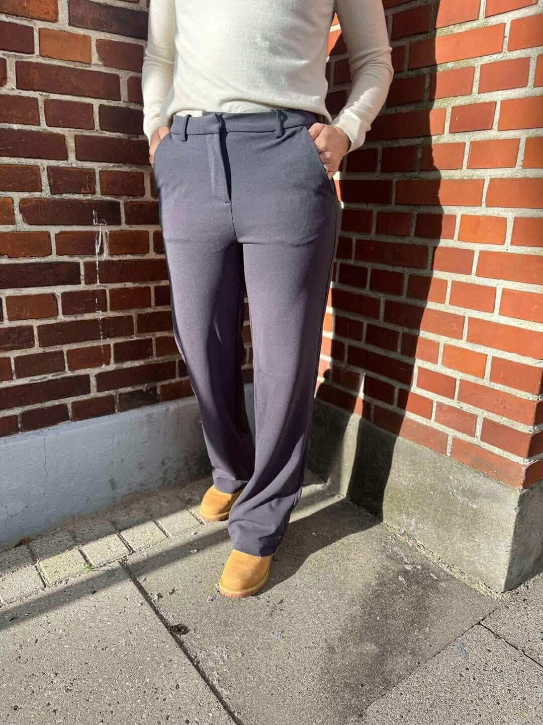 VMZAMIRA Trousers - Obsidian